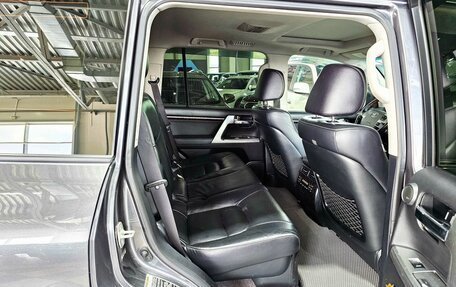 Toyota Land Cruiser 200, 2013 год, 3 479 000 рублей, 20 фотография