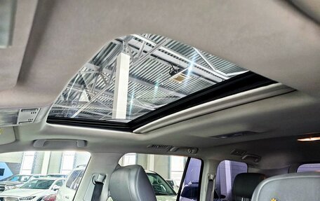 Toyota Land Cruiser 200, 2008 год, 2 379 000 рублей, 25 фотография