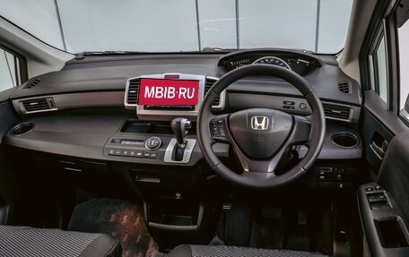 Honda Freed I, 2012 год, 1 070 000 рублей, 6 фотография