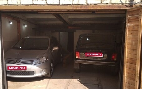 Toyota Auris II, 2010 год, 1 500 000 рублей, 4 фотография