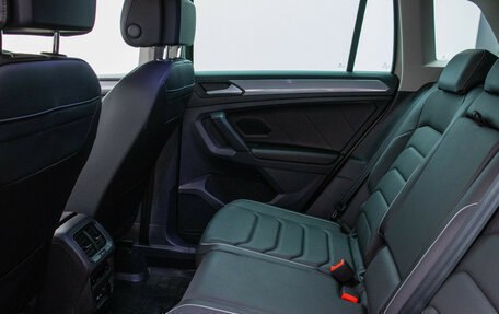 Volkswagen Tiguan II, 2021 год, 3 630 000 рублей, 11 фотография