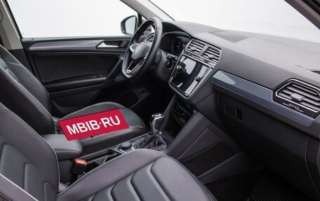 Volkswagen Tiguan II, 2021 год, 3 630 000 рублей, 9 фотография