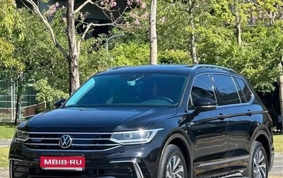 Volkswagen Tiguan II, 2022 год, 2 299 123 рублей, 1 фотография