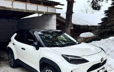 Toyota Yaris Cross, 2021 год, 1 950 000 рублей, 1 фотография