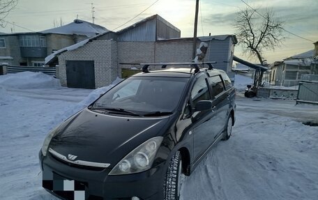 Toyota Wish II, 2003 год, 699 999 рублей, 2 фотография