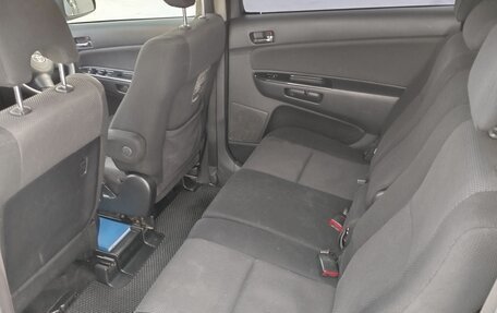 Toyota Wish II, 2003 год, 699 999 рублей, 11 фотография