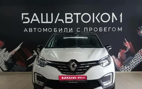 Renault Kaptur I рестайлинг, 2021 год, 1 970 000 рублей, 2 фотография