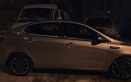 KIA Rio III рестайлинг, 2013 год, 535 000 рублей, 2 фотография