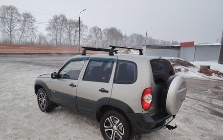 Chevrolet Niva I рестайлинг, 2010 год, 410 000 рублей, 5 фотография