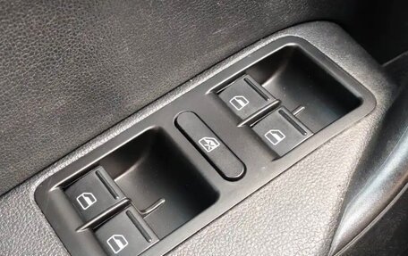 Volkswagen Polo VI (EU Market), 2012 год, 850 000 рублей, 13 фотография