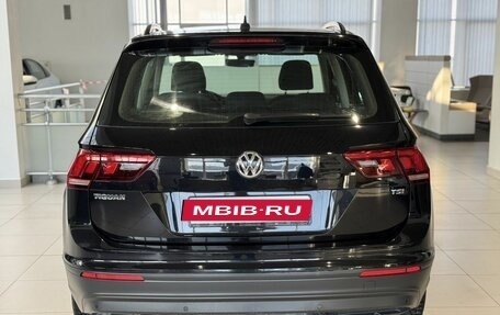 Volkswagen Tiguan II, 2017 год, 1 850 000 рублей, 5 фотография