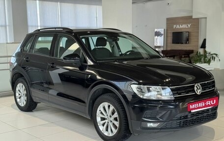 Volkswagen Tiguan II, 2017 год, 1 850 000 рублей, 3 фотография