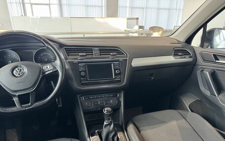 Volkswagen Tiguan II, 2017 год, 1 850 000 рублей, 20 фотография