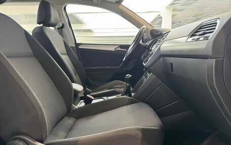 Volkswagen Tiguan II, 2017 год, 1 850 000 рублей, 25 фотография