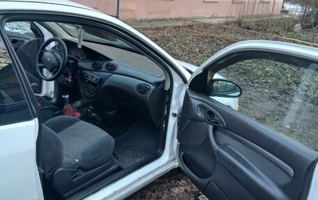 Ford Focus IV, 2001 год, 265 000 рублей, 2 фотография