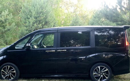 Honda Stepwgn IV, 2017 год, 1 900 000 рублей, 10 фотография