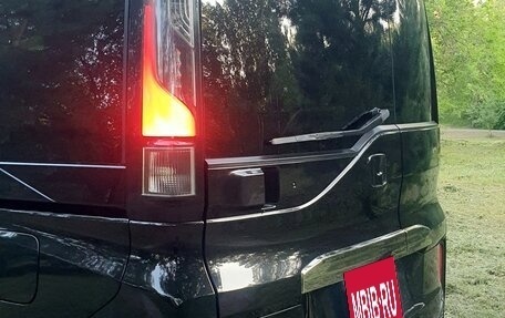 Honda Stepwgn IV, 2017 год, 1 900 000 рублей, 7 фотография