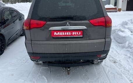 Mitsubishi Pajero Sport II рестайлинг, 2012 год, 2 000 000 рублей, 11 фотография