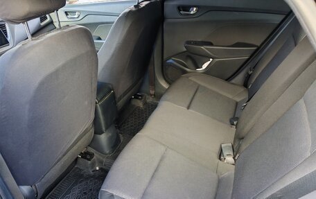 Hyundai Solaris II рестайлинг, 2019 год, 1 350 000 рублей, 2 фотография