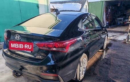 Hyundai Solaris II рестайлинг, 2019 год, 1 350 000 рублей, 3 фотография