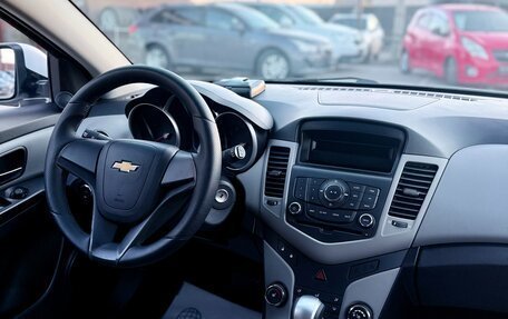 Chevrolet Cruze II, 2012 год, 899 990 рублей, 13 фотография