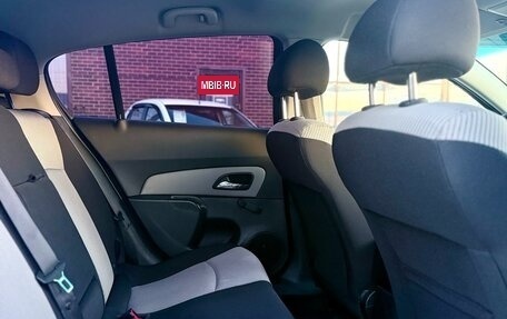 Chevrolet Cruze II, 2012 год, 899 990 рублей, 10 фотография