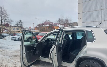 Volkswagen Tiguan I, 2010 год, 850 000 рублей, 11 фотография