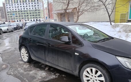 Opel Astra J, 2010 год, 600 000 рублей, 2 фотография