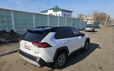 Toyota RAV4, 2023 год, 4 250 000 рублей, 6 фотография