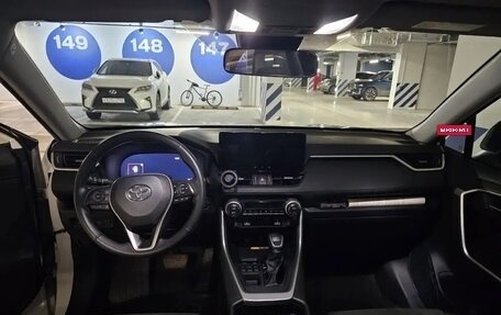 Toyota RAV4, 2023 год, 4 250 000 рублей, 3 фотография