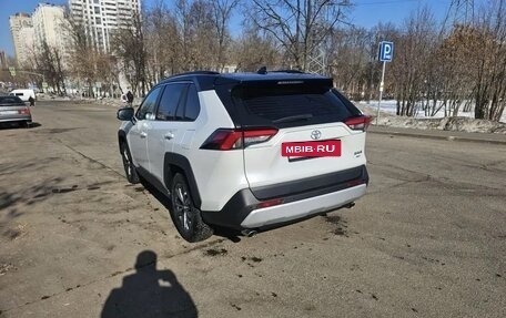 Toyota RAV4, 2023 год, 4 250 000 рублей, 5 фотография