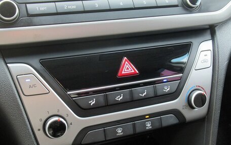 Hyundai Elantra VI рестайлинг, 2017 год, 1 370 000 рублей, 14 фотография