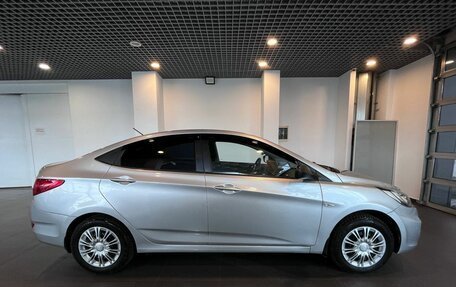 Hyundai Solaris II рестайлинг, 2012 год, 690 000 рублей, 2 фотография