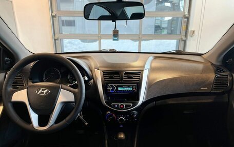 Hyundai Solaris II рестайлинг, 2012 год, 690 000 рублей, 9 фотография