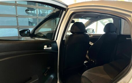 Hyundai Solaris II рестайлинг, 2012 год, 690 000 рублей, 21 фотография