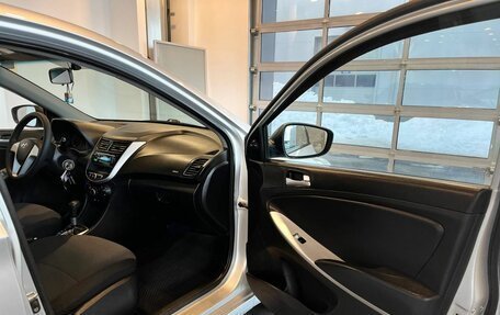 Hyundai Solaris II рестайлинг, 2012 год, 690 000 рублей, 24 фотография