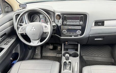 Mitsubishi Outlander III рестайлинг 3, 2012 год, 1 150 000 рублей, 9 фотография