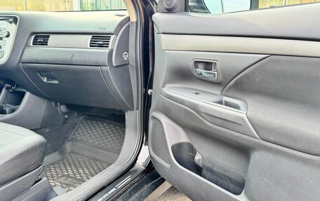 Mitsubishi Outlander III рестайлинг 3, 2012 год, 1 150 000 рублей, 8 фотография