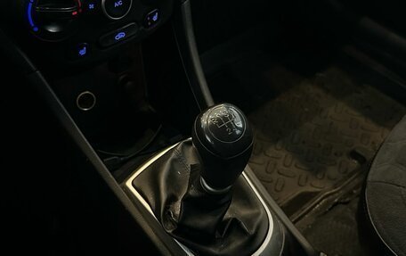 Hyundai Solaris II рестайлинг, 2011 год, 799 000 рублей, 13 фотография