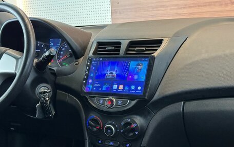 Hyundai Solaris II рестайлинг, 2011 год, 799 000 рублей, 10 фотография