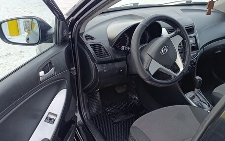 Hyundai Solaris II рестайлинг, 2013 год, 600 000 рублей, 6 фотография