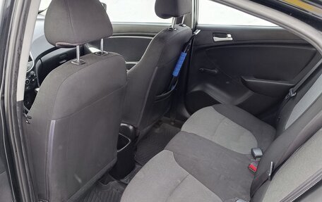 Hyundai Solaris II рестайлинг, 2013 год, 600 000 рублей, 9 фотография