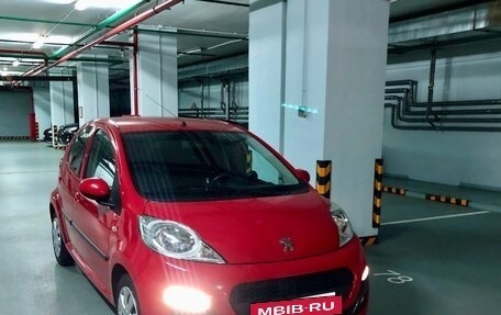 Peugeot 107 I рестайлинг, 2012 год, 800 000 рублей, 5 фотография