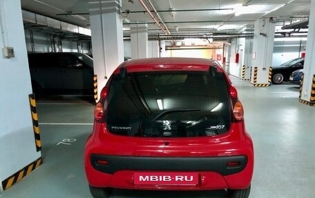 Peugeot 107 I рестайлинг, 2012 год, 800 000 рублей, 9 фотография