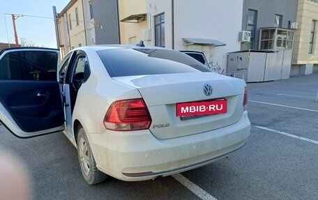 Volkswagen Polo VI (EU Market), 2017 год, 900 000 рублей, 3 фотография