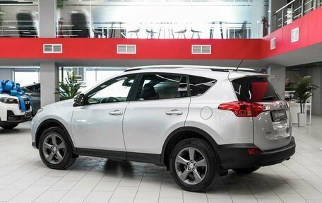Toyota RAV4, 2015 год, 1 950 000 рублей, 4 фотография