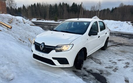 Renault Logan II, 2020 год, 590 000 рублей, 1 фотография