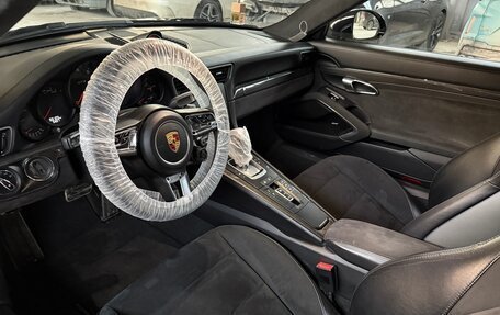 Porsche 911, 2018 год, 10 900 000 рублей, 6 фотография