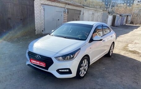 Hyundai Solaris II рестайлинг, 2017 год, 1 300 000 рублей, 1 фотография