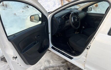 Renault Logan II, 2020 год, 590 000 рублей, 12 фотография